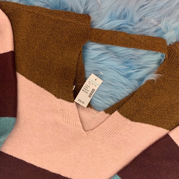 NWT Maurice’s Neapolitan Style Knit Sweater M - Picture 3 of 3